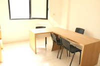 Ufficio arredato